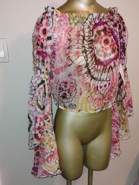 NWT Bell Sleeve